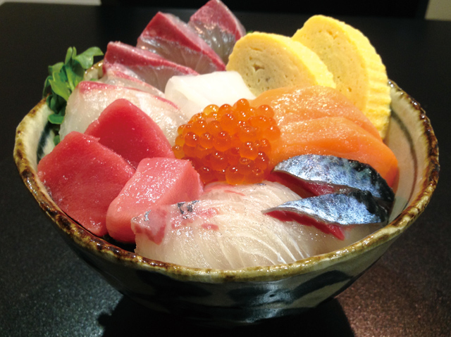 谷久主海船鮮司丼（すせんじ海鮮丼）
